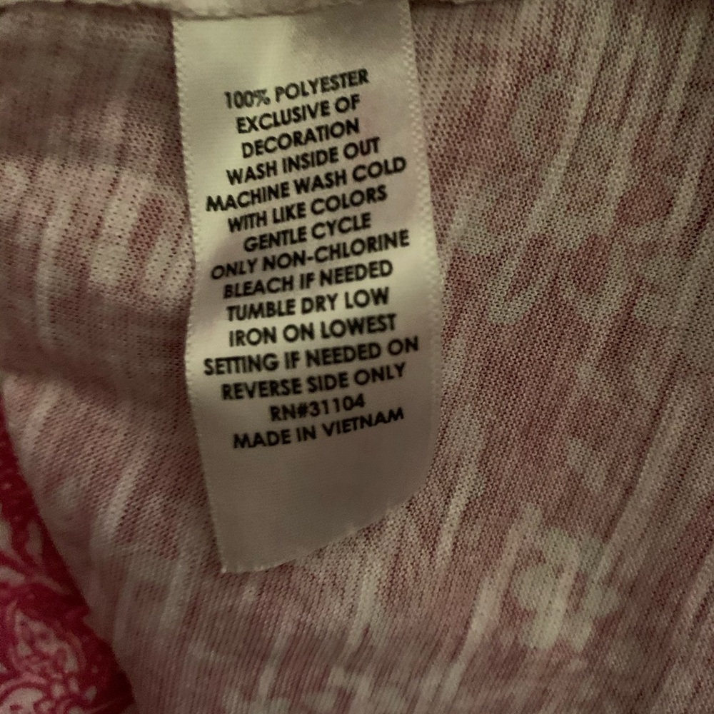 Fun patterned tee - Picture 3 of 3